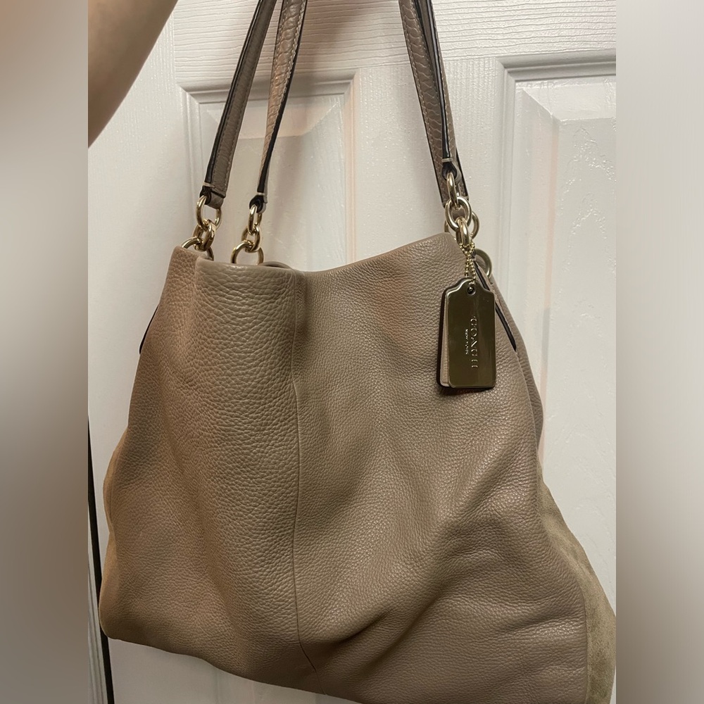 Coach Tan Hobo Bag with Pebbled Leather - Picture 5 of 5